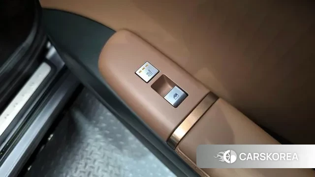 Hyundai Grandeur Hybrid (GN7) id 3316914 из Кореи 10