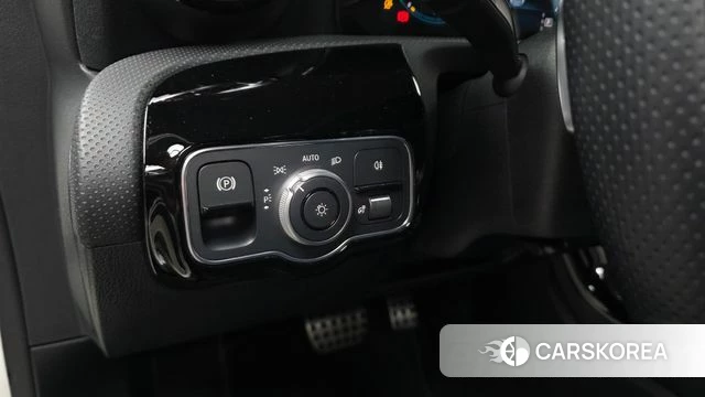 Mercedes-Benz A-Class W177 id 4731632 из Кореи 10