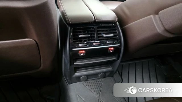 BMW 5 Series (G30) id 3795746 из Кореи 10