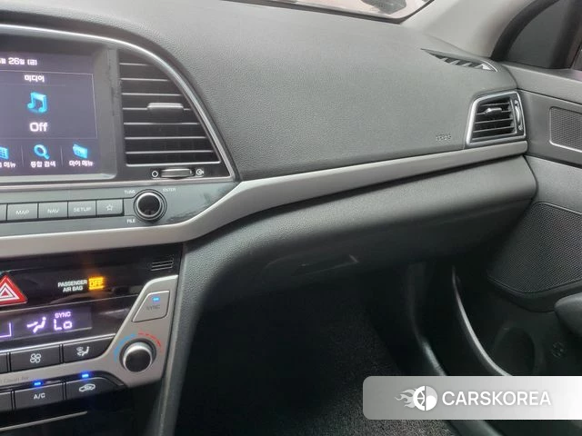 Hyundai Avante AD id 4525920 из Кореи 10