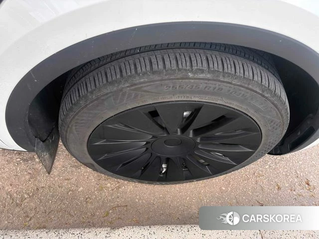Tesla Model Y id 4768092 из Кореи 10