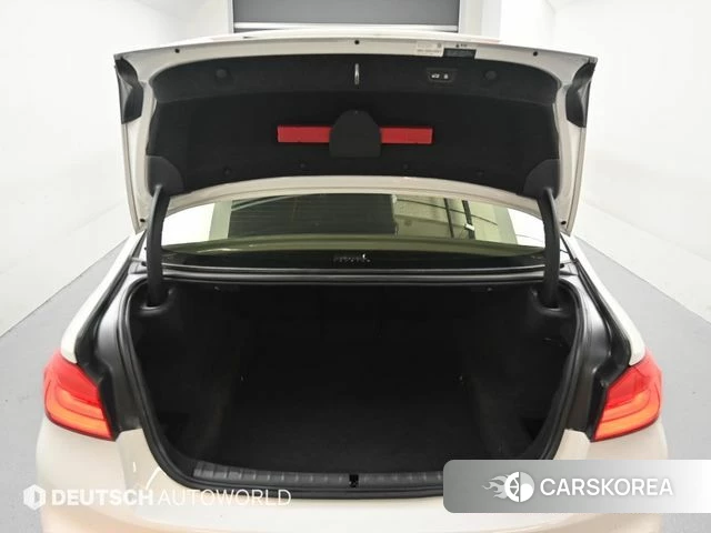 BMW 5 Series (G30) id 4310759 из Кореи 10
