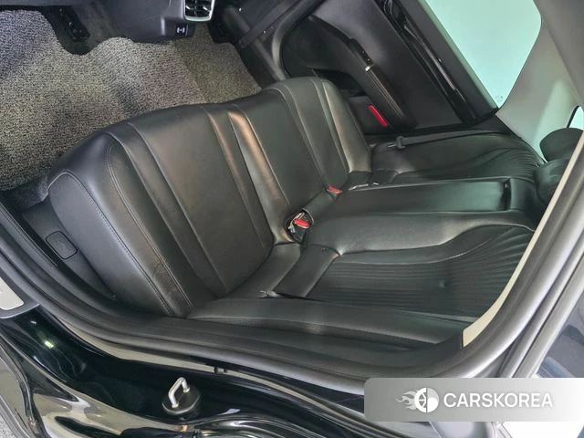 Hyundai Grandeur (GN7) id 3909616 из Кореи 10