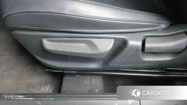 Kia Di Ol Nu Niro id 4640984 из Кореи 10