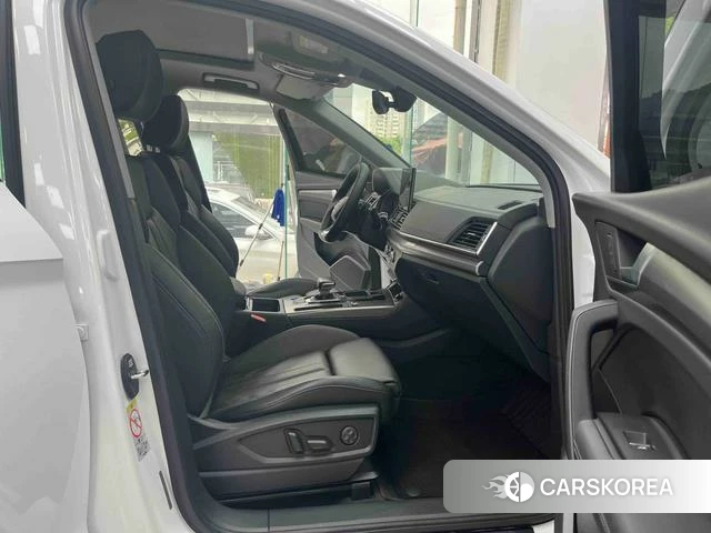 Audi Q5L id 4342056 из Китая 10