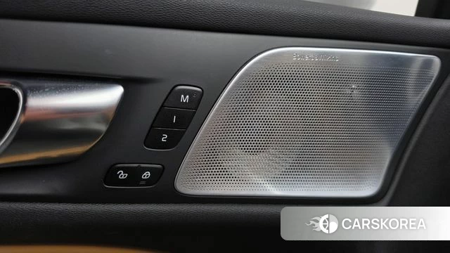 Volvo V60 Cross-Country 2nd Generation id 4715281 из Кореи 10