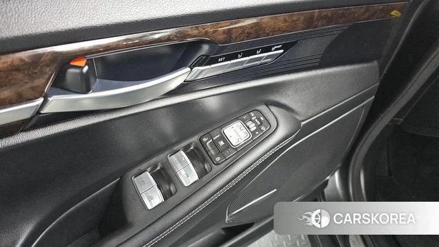 Genesis G90 id 4196106 из Кореи 10