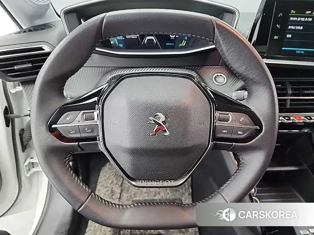 Peugeot e-208 second Generation id 3685391 из Кореи 10