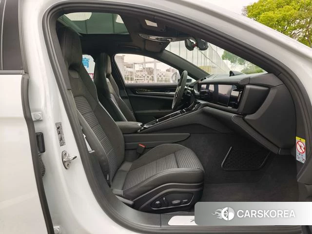 Porsche Panamera id 3957704 из Китая 10