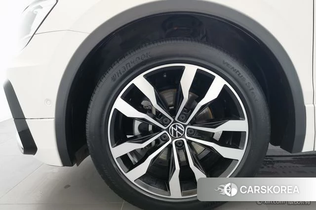 Volkswagen Tiguan L id 4307187 из Китая 10