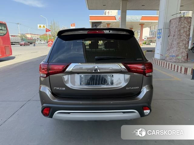 Mitsubishi  Outlander id 4253126 из Китая 10