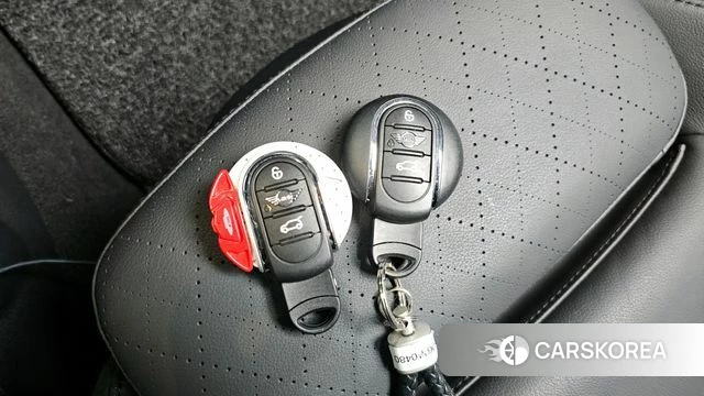 Mini Cooper Electric id 3841741 из Кореи 10