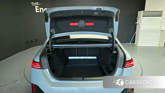 BMW 5 Series (G60) id 3502496 из Кореи 10