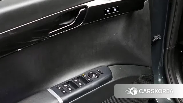 Hyundai Grandeur (GN7) id 3442731 из Кореи 10