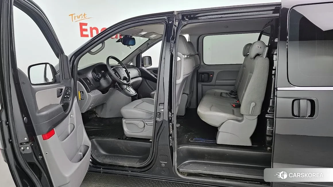 Hyundai The New Grand Starex id 2103046 из Кореи 10