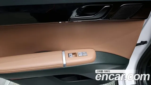 Hyundai Grandeur (GN7) id 2659222 из Кореи 10