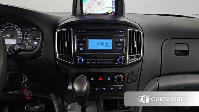 Hyundai The New Grand Starex id 3646183 из Кореи 10