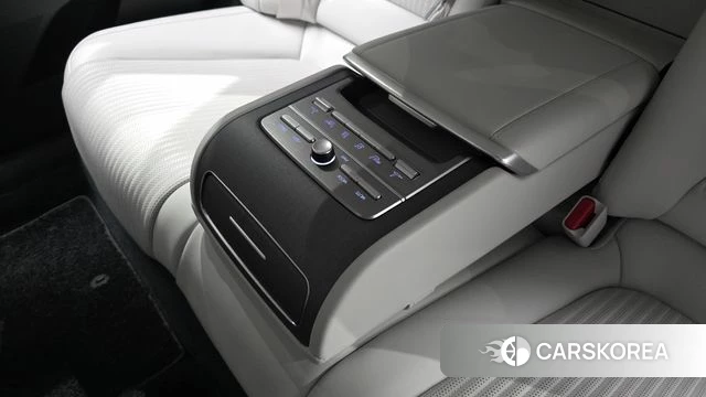 Hyundai Grandeur (GN7) id 4382202 из Кореи 10