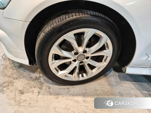 Audi New A6 id 3792498 из Кореи 10