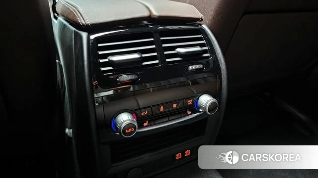 BMW 5 Series (G30) id 3915422 из Кореи 10