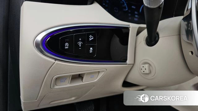 Genesis GV70 id 4250250 из Кореи 10