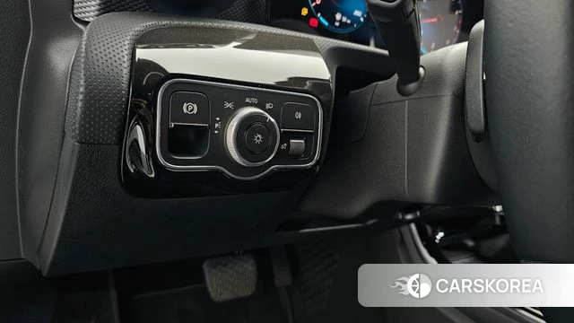 Mercedes-Benz A-Class W177 id 4445836 из Кореи 10