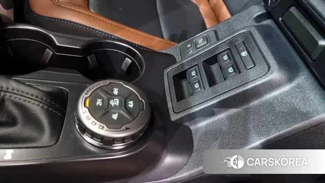 Ford Bronco 6th Generation id 3299642 из Кореи 10