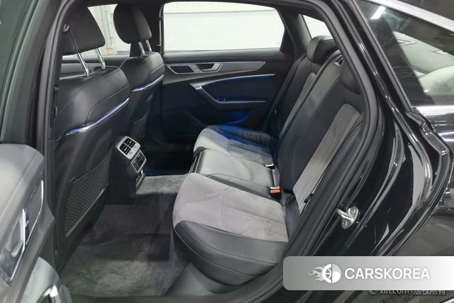 Audi A6L id 4271112 из Китая 10