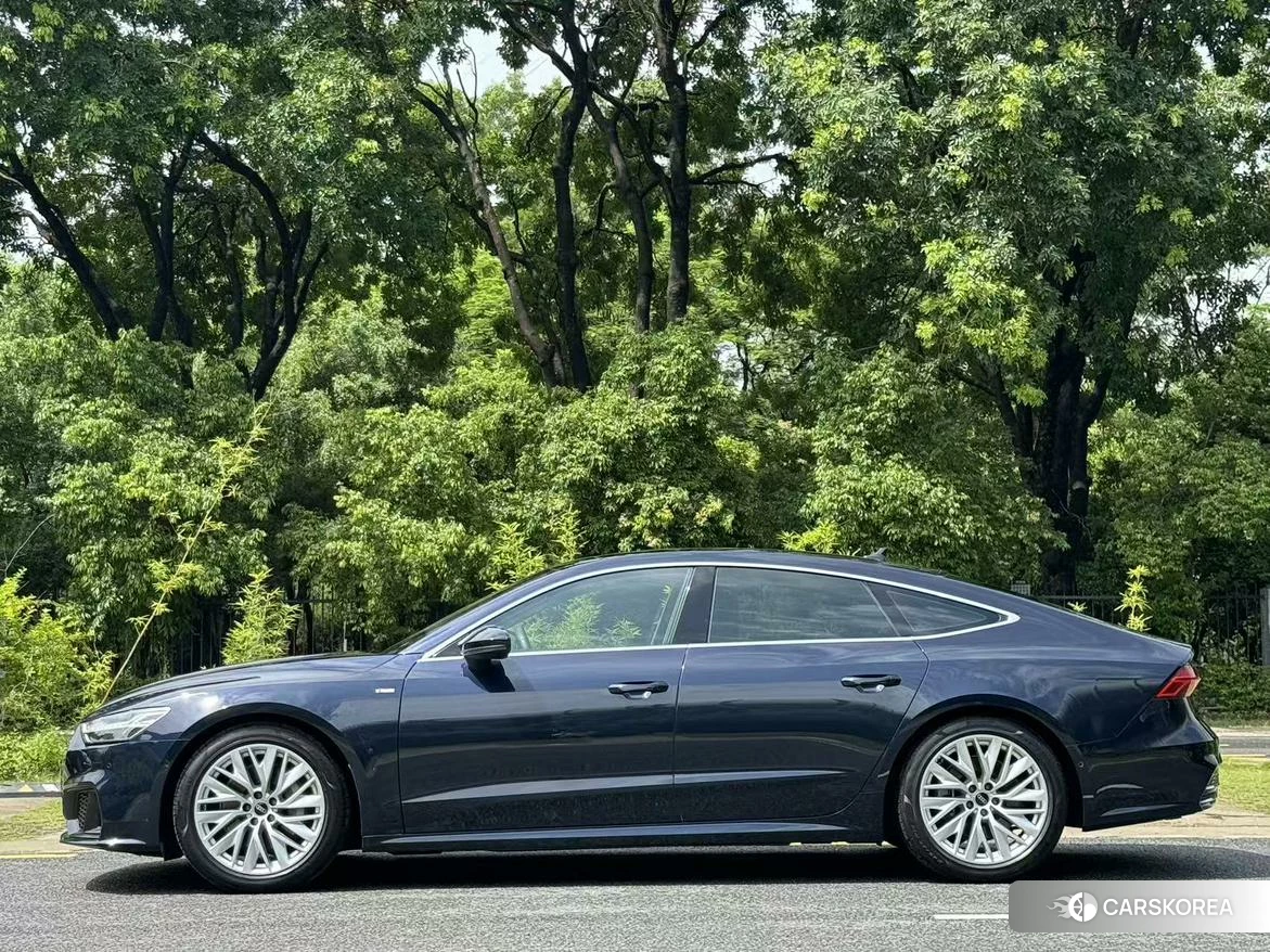 Audi A7 id 4455825 из Китая 10