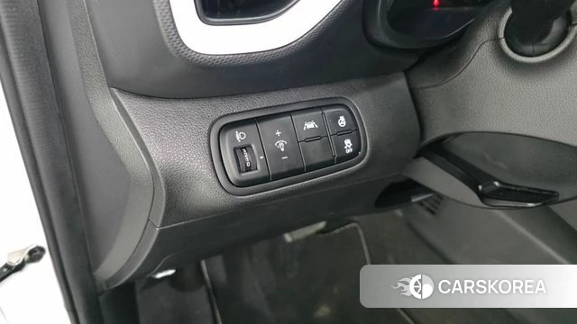 Hyundai Venue id 4317225 из Кореи 10