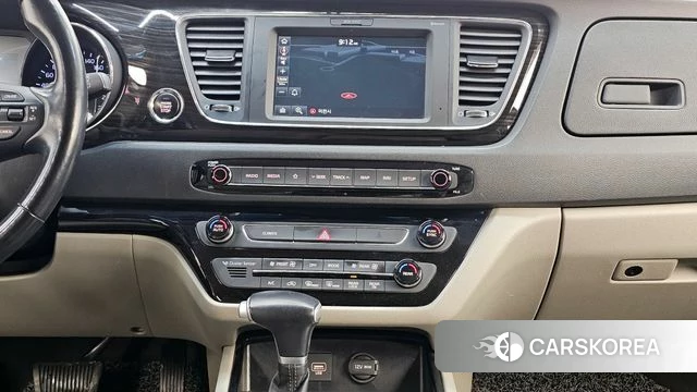 Kia The New Carnival id 3813627 из Кореи 10