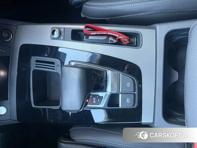 Audi Q5L id 4275730 из Китая 10