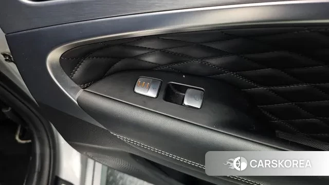 Genesis G70 id 3480418 из Кореи 10