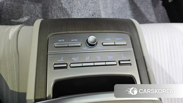 Hyundai Grandeur (GN7) id 3877214 из Кореи 10