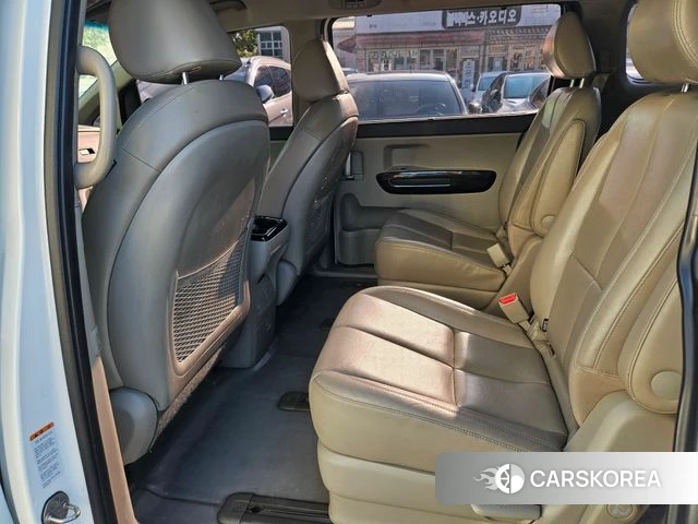 Kia All New Carnival id 4643110 из Кореи 10
