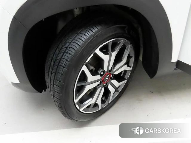 Kia Seltos id 4410042 из Кореи 10