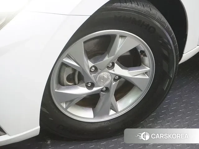 Hyundai Avante (CN7) id 2976355 из Кореи 10