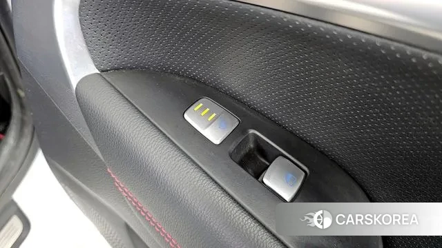 Genesis G70 id 3748736 из Кореи 10