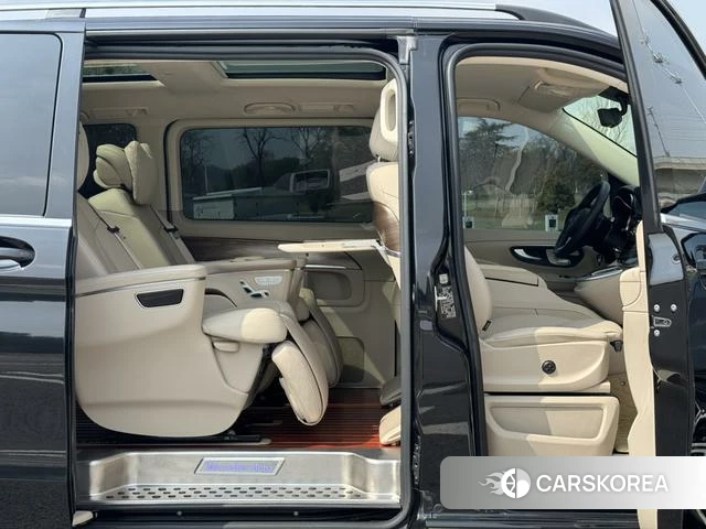 Mercedes-Benz V-class id 3908024 из Китая 10