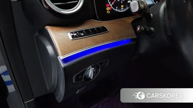 Mercedes-Benz E-Class W213 id 3499767 из Кореи 10