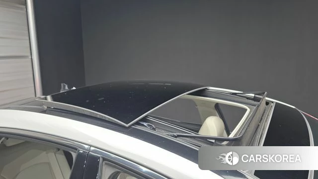Hyundai The New Grandeur IG Hybrid id 4768921 из Кореи 10
