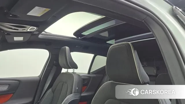 Volvo XC40 id 3612627 из Кореи 10