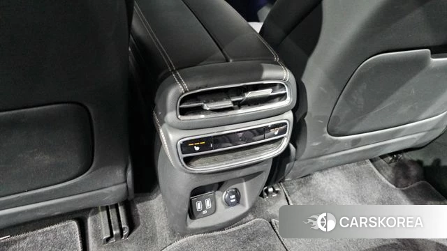 Genesis GV80 id 3942002 из Кореи 10