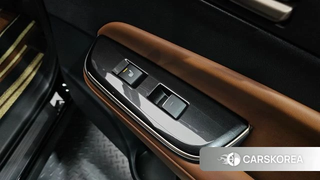 Toyota Crown Crossover id 4314902 из Кореи 10