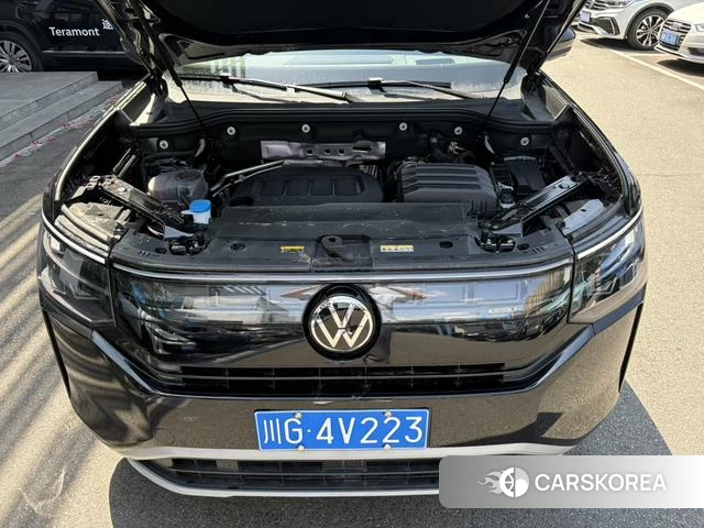Volkswagen Tourang id 4341695 из Китая 10