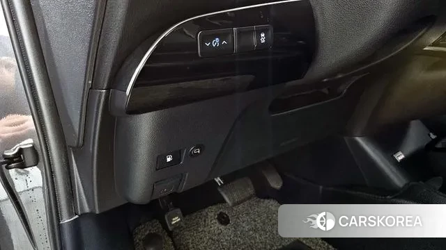 Toyota Prius 4th Generation id 3682684 из Кореи 10