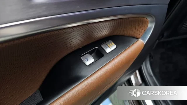 Genesis G70 id 3742481 из Кореи 10