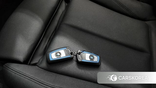 BMW 3 Series (F30) id 3853981 из Кореи 10