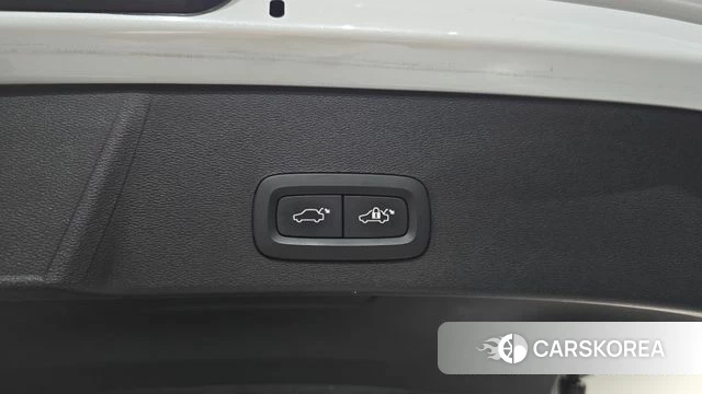 Volvo XC40 id 4672215 из Кореи 10