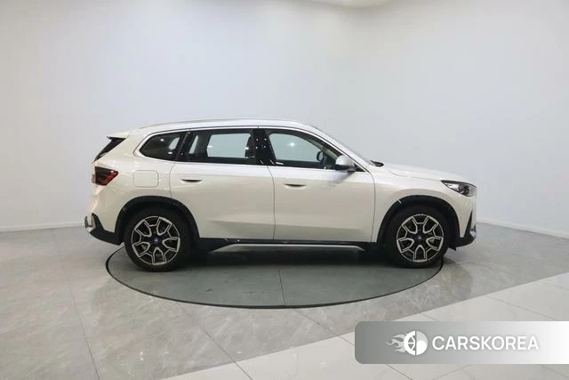 BMW iX1 id 4257107 из Китая 10